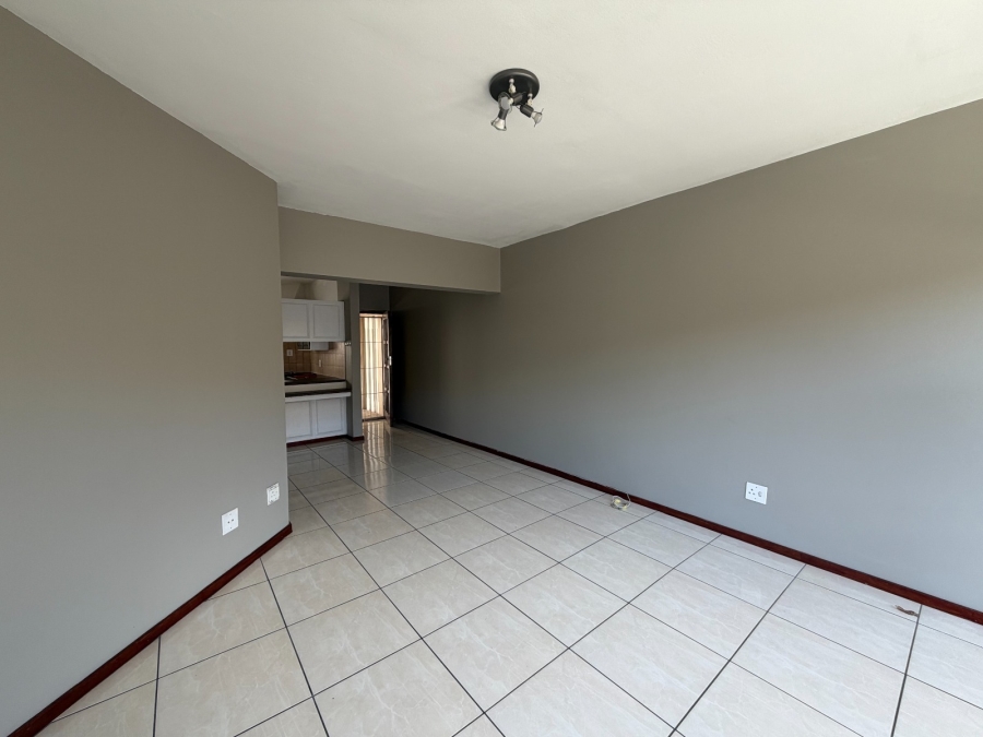 To Let 2 Bedroom Property for Rent in Southernwood Eastern Cape